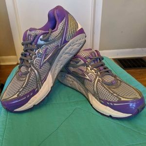 BROOKS - ADDICTION 11